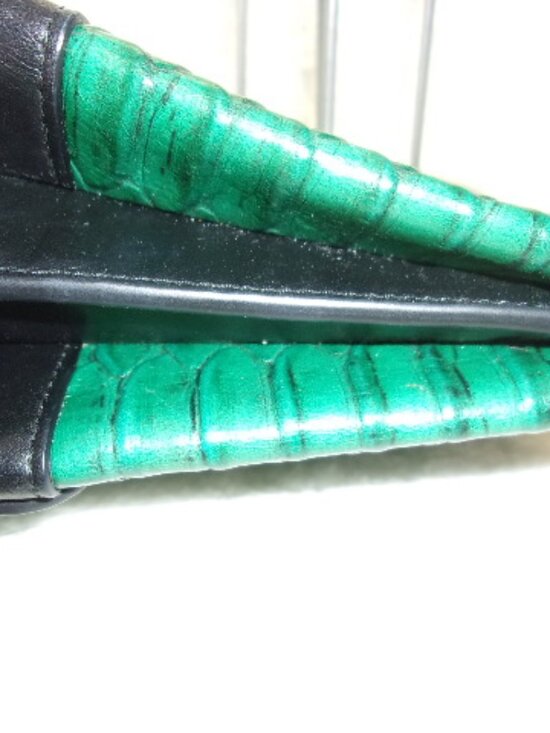 E-154 COACH SWAGGER CLUTCH IN PYTHON EMBOSSED LEATHER - Picture 9 of 13